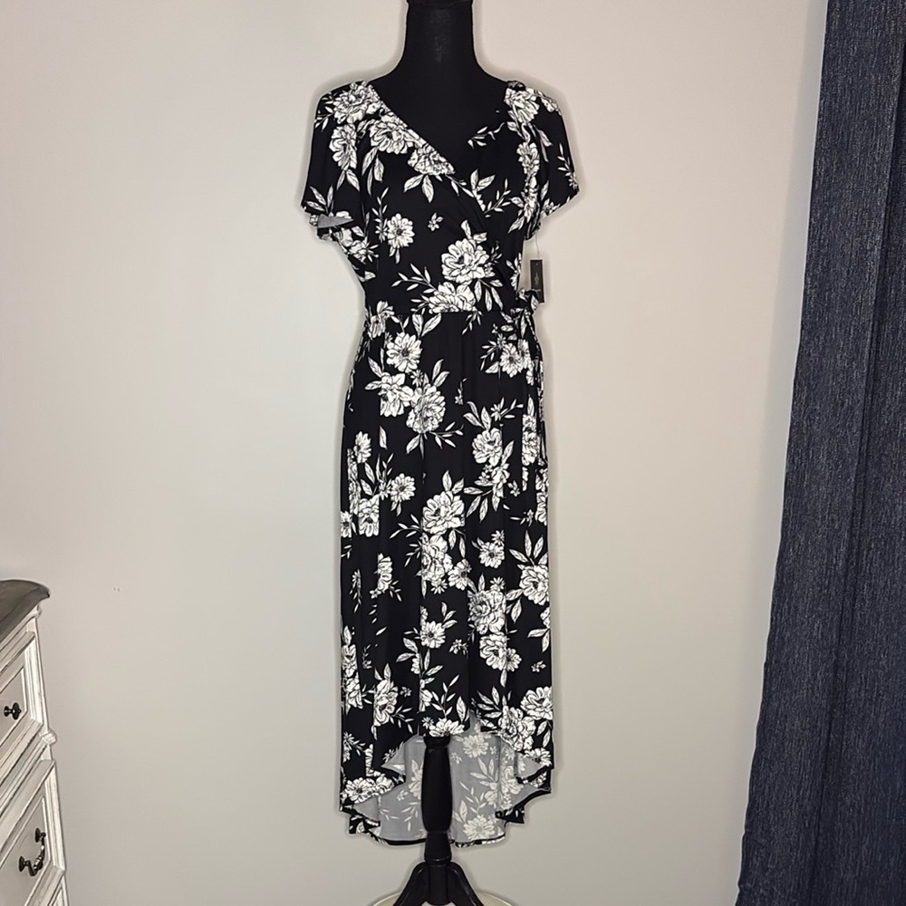 Chic Black and White Floral High Low Dress
